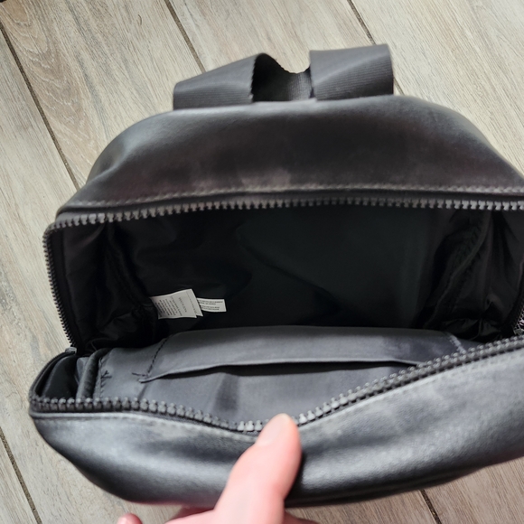 PLAYBOY Black Backpack with Logo Patch - Picture 5 of 5